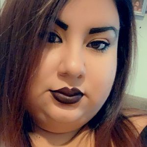 Meet your Posher, Gladys